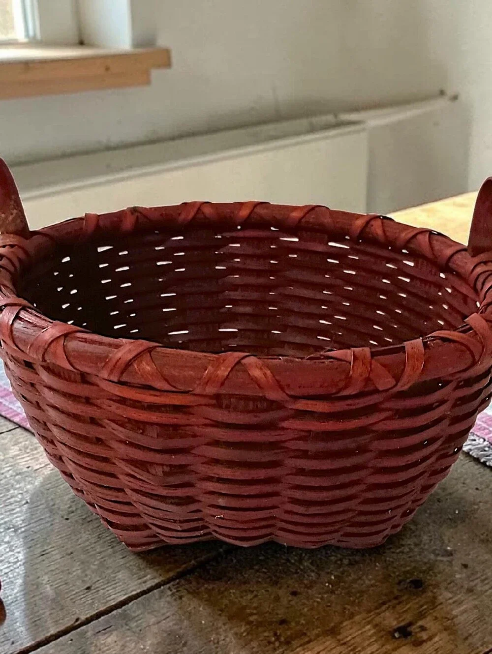 Basketville Handmade Basket Handles Rustic Primitive‎ Woven Reed Slats Vintage
